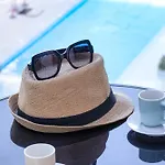 Evana Frontsea In Infinity Pool & * Navodari