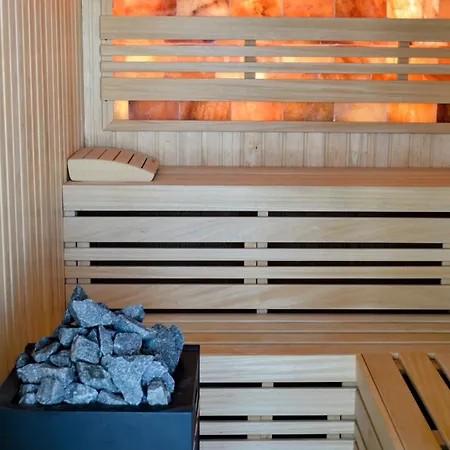 Evana Frontsea - Jacuzzi & Sauna Infinity *