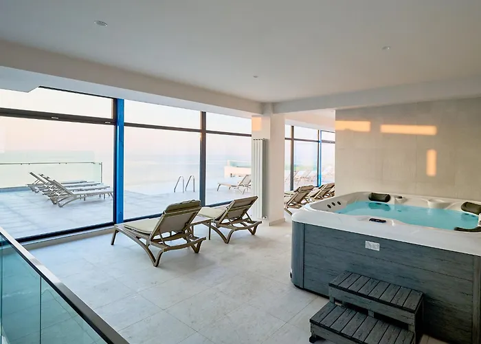 Evana Frontsea - Infinity Pool & Spa Resort Năvodari